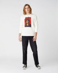 MĘSKA BLUZA WRANGLER SOUL REBEL CREW WHITE W681H1989 112141474. Białe bluzy męskie Wrangler, m, bez wzorów, bez ramiączek, bez kaptura. Za 149.99 zł.