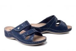 DR. BRINKMANN 700738-05 blau, klapki damskie. Niebieskie klapki damskie Dr. Brinkmann, na lato, bez wzorów, ze skóry, bez obcasa, bez zapięcia. Za 148.67 zł.