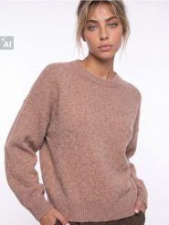 Sweter chunky z obniżoną linią ramion - beżowy. Brązowe swetry nierozpinane damskie Sinsay, l, bez wzorów, bez kołnierzyka, bez ramiączek. Za 59.99 zł.