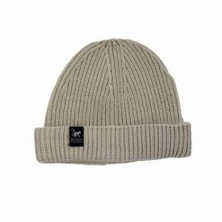 Czapka Docker – rozmiar uniwersalny – poliester z recyklingu (kremowa). Białe czapki damskie SURF MONKEY, na zimę, bez wzorów, z materiału. Za 119.95 zł.