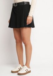 Czarne Plisowane Spódnico-Szorty z Wiskozą i Paskiem z Ekoskóry Lobilae. Czarne szorty damskie Born2be, bez wzorów, z wiskozy, biznesowe. Za 149.99 zł.