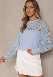 Niebieska Bluzka z Wiskozą z Koronką Eviriva. Niebieskie bluzki damskie Renee, bez wzorów, z jeansu, bez kołnierzyka, bez ramiączek. Za 59.99 zł.