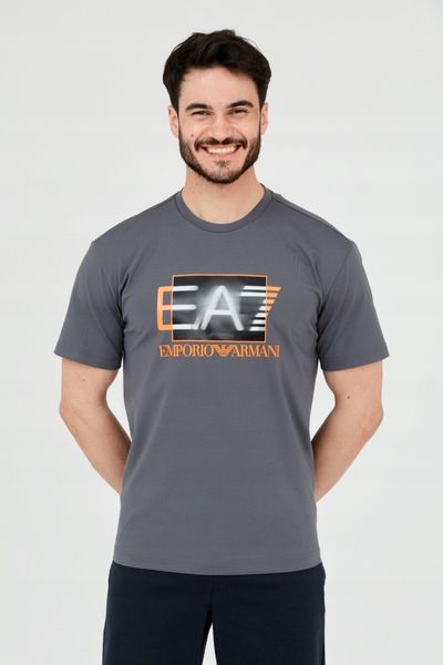 EA7 Męski szary t-shirt z holograficznym logo, Rozmiar L. Szare t-shirty męskie EA7 Emporio Armani, l, bez wzorów, bez kołnierzyka, bez ramiączek. W wyprzedaży za 246.99 zł.