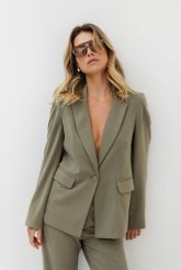 MARYNARKA NANCY OLIWKA L - Flawless. Marynarki i żakiety damskie Flawless, bez wzorów, z jeansu, eleganckie, bez kołnierzyka, bez ramiączek. Za 501.50 zł.