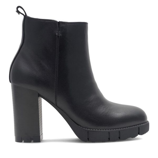 Botki Lasocki. Czarne botki damskie Lasocki, bez wzorów, bez obcasa, na słupku, bez zapięcia. Za 329.99 zł.