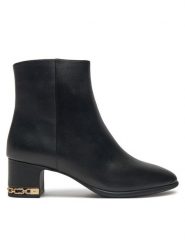 MICHAEL Michael Kors Botki June 40F4JUME5L Czarny. Czarne botki damskie MICHAEL Michael Kors, bez wzorów, ze skóry, bez obcasa, na słupku, bez zapięcia. Za 1,019.00 zł.