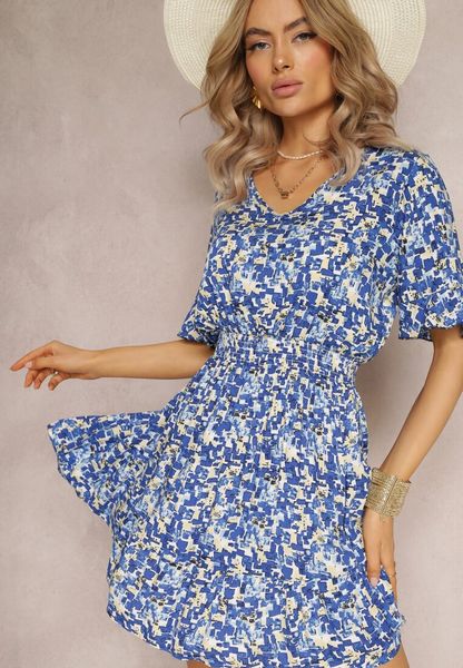 Niebieska Rozkloszowana Sukienka Mini z Wiskozy Ozdobiona Falbanką z Gumką w Talii Etase. Niebieskie sukienki damskie Renee, l, bez wzorów, z wiskozy, bez kołnierzyka, bez ramiączek, mini, rozkloszowane. Za 49.99 zł.