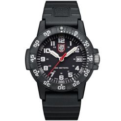 Zegarek outdoorowy Luminox Leatherback SEA Turtle 39mm. Czarne zegarki męskie Luminox, bez wzorów, szklane. Za 1,462.50 zł.