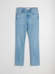 Jeansy comfort straight z efektem sprania - niebieski. Niebieskie jeansy damskie Sinsay, bez wzorów, z jeansu. Za 59.99 zł.