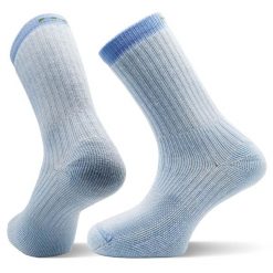 Skarpety sportowe z wełny Merino Teko ecoHIKE Medium Full Cushion 3.0. Niebieskie skarpetki damskie TEKO, bez wzorów, z materiału. Za 71.00 zł.