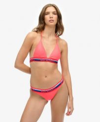 Superdry Triangle Stripe Bikini Top z poliestru z recyklingu i elastanu. Czerwone stroje kąpielowe damskie Superdry, bez wzorów, z elastanu. Za 143.15 zł.